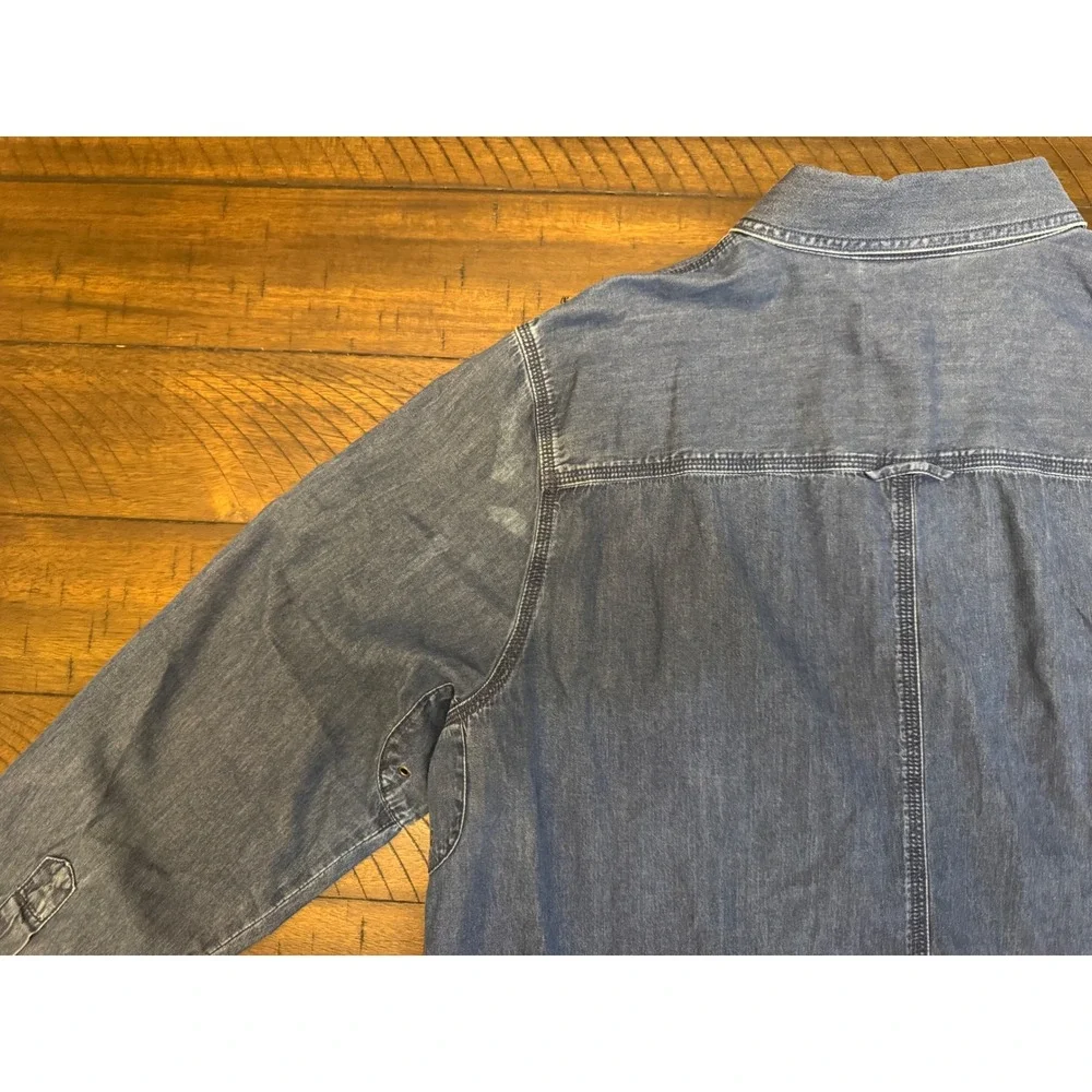 Lauren Jeans Co‎ Ralph Lauren Women's 1X Chambray Denim Button Front Shirt